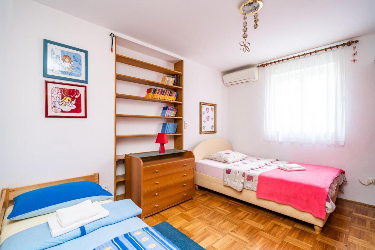 Spacious Three Bedroom Apartment Dubrovnik Exterior photo