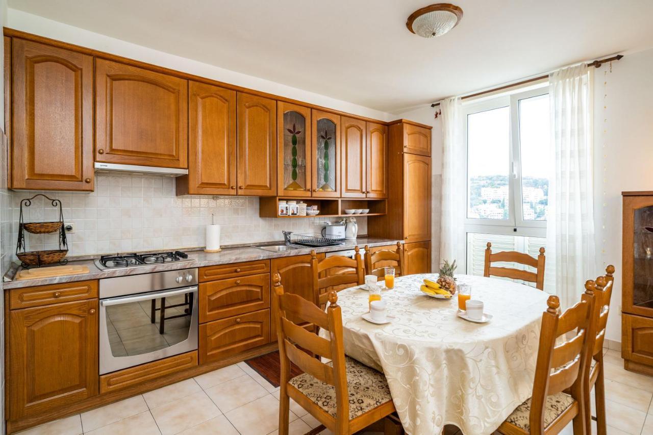 Spacious Three Bedroom Apartment Dubrovnik Exterior photo